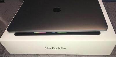 Apple MacBook Pro 13" (512 Go SSD, M1, 8 Go, Gris sidéral) L