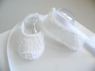 Chaussons BLANCS ballerine layette bébé tricot laine